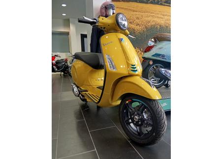 VESPA PRIMAVERA 125 S